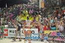 lbum de fotos del Pblico y Os Rouxinois segunda noche de corso oficial