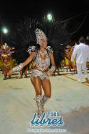 Desfile de Carumb en la pasarela del Samba