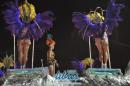 Desfile de Carumb en la pasarela del Samba