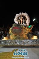 Desfile de Carumb en la pasarela del Samba