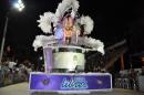 Desfile de Carumb en la pasarela del Samba