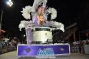 Desfile de Carumb en la pasarela del Samba