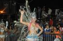 Desfile de tradicin en la primer noche de Corso Oficial