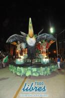 Desfile de tradicin en la primer noche de Corso Oficial