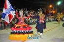 Desfile de tradicin en la primer noche de Corso Oficial