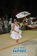 Desfile de las comparsas de la "B" en la segunda noche de corsos oficiales