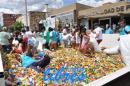 lbum de fotos de la solidaria juntada de tapitas para el hospital Garrahan