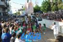 lbum de fotos de la solidaria juntada de tapitas para el hospital Garrahan