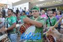 lbum de fotos de la solidaria juntada de tapitas para el hospital Garrahan
